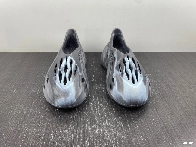 MX Granite Foam RNR Yeezy Adidas IE4931 0711